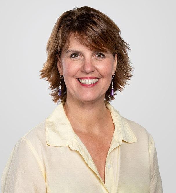Tracy Gaudet Headshot