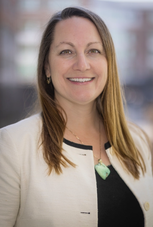 Lisa Uherick Headshot